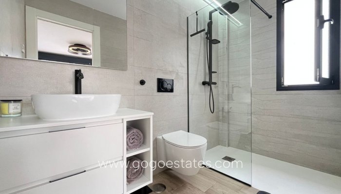 Revente - Maison - Villa Individuelle - Torrevieja - Torrevieja Centro