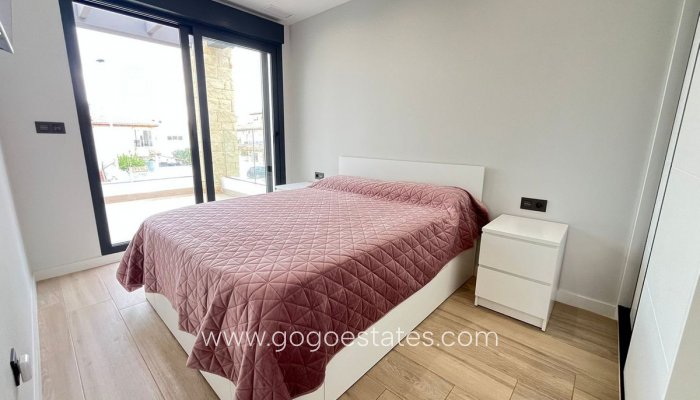 Revente - Maison - Villa Individuelle - Torrevieja - Torrevieja Centro