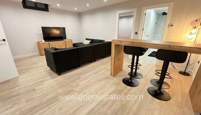 Revente - Maison - Villa Individuelle - Torrevieja - Torrevieja Centro