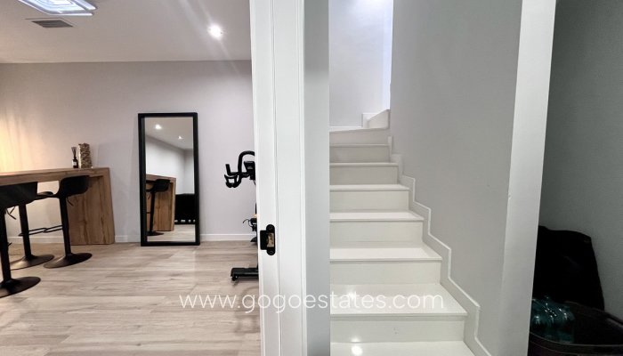 Revente - Maison - Villa Individuelle - Torrevieja - Torrevieja Centro