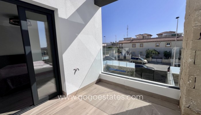 Revente - Maison - Villa Individuelle - Torrevieja - Torrevieja Centro