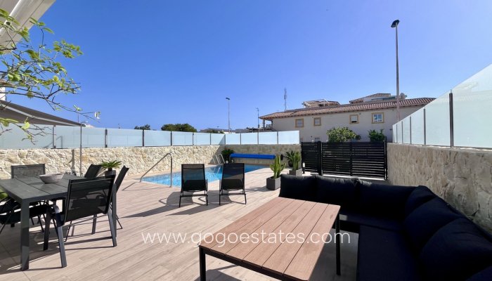 Revente - Maison - Villa Individuelle - Torrevieja - Torrevieja Centro