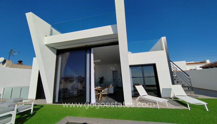 Te koop - Huis - Vrijstaande Villa - Orihuela - Los Balcones