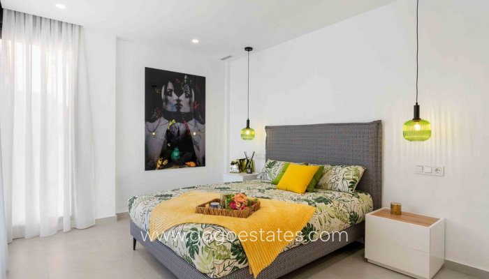 Te koop - Huis - Vrijstaande Villa - Rojales - Rojales Centro