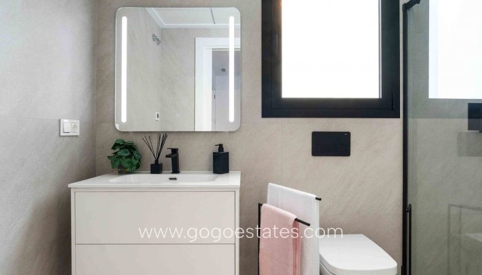 Te koop - Huis - Vrijstaande Villa - Rojales - Rojales Centro