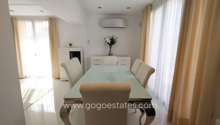 Te koop - Huis - Vrijstaande Villa - Orihuela - Cabo Roig