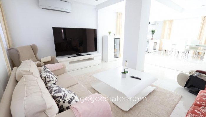 Te koop - Huis - Vrijstaande Villa - Orihuela - Cabo Roig