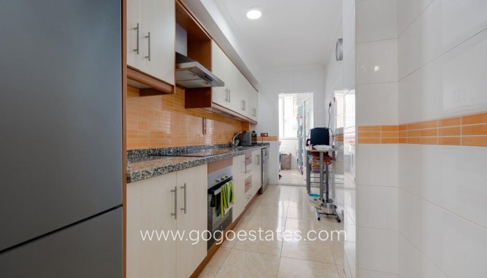 Te koop - Appartement - Appartement op de middelste verdieping - Torrevieja - Torrevieja Centro
