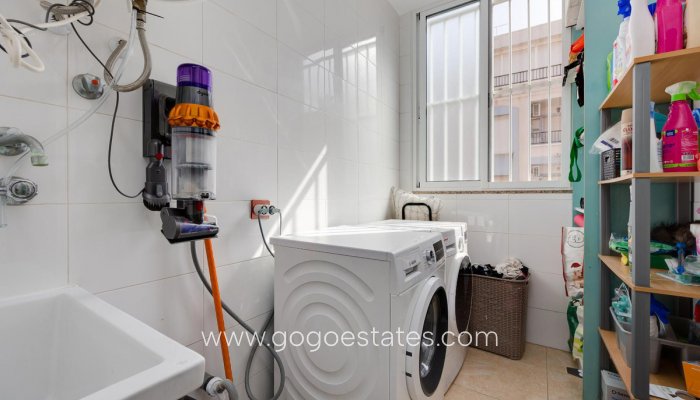 Te koop - Appartement - Appartement op de middelste verdieping - Torrevieja - Torrevieja Centro