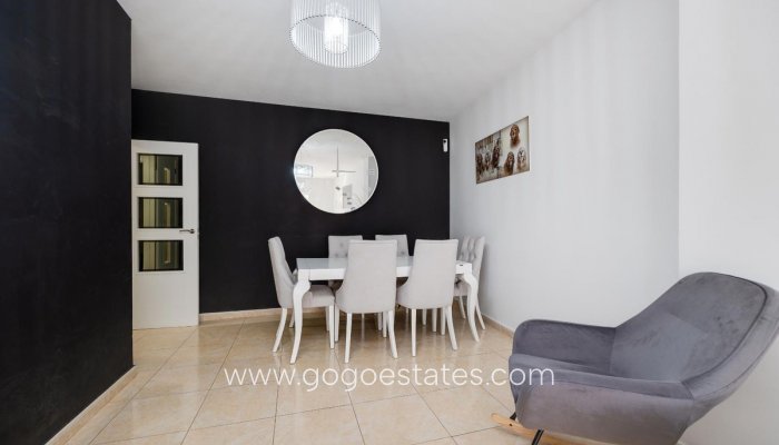 Te koop - Appartement - Appartement op de middelste verdieping - Torrevieja - Torrevieja Centro