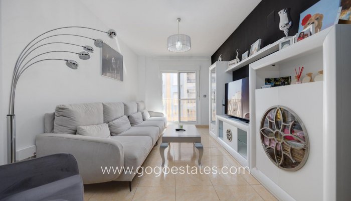 Te koop - Appartement - Appartement op de middelste verdieping - Torrevieja - Torrevieja Centro