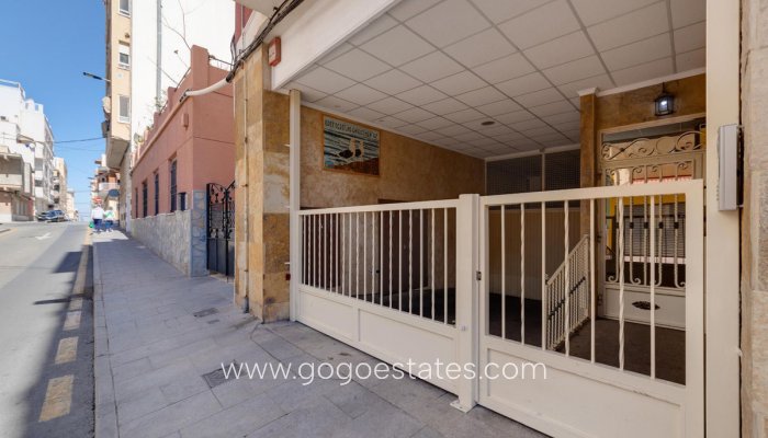 Te koop - Appartement - Appartement op de middelste verdieping - Torrevieja - Torrevieja Centro