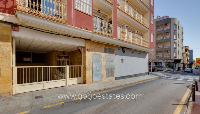 Te koop - Appartement - Appartement op de middelste verdieping - Torrevieja - Torrevieja Centro