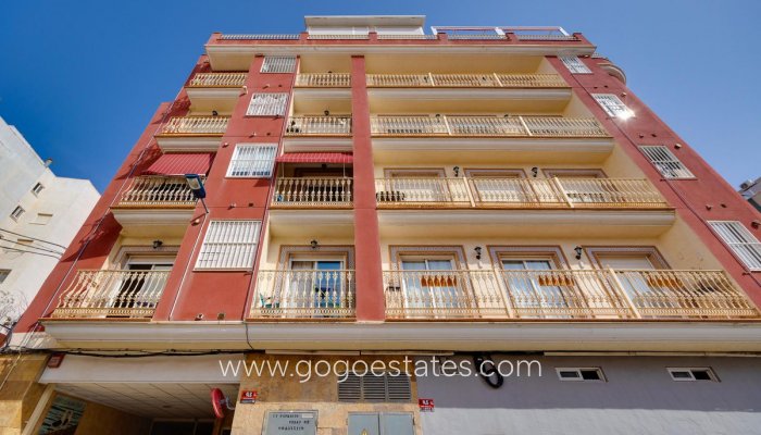 Te koop - Appartement - Appartement op de middelste verdieping - Torrevieja - Torrevieja Centro