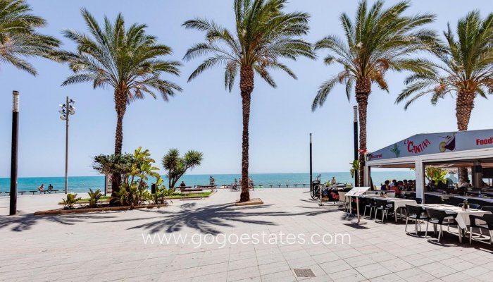 Te koop - Appartement - Appartement op de middelste verdieping - Torrevieja - Torrevieja Centro