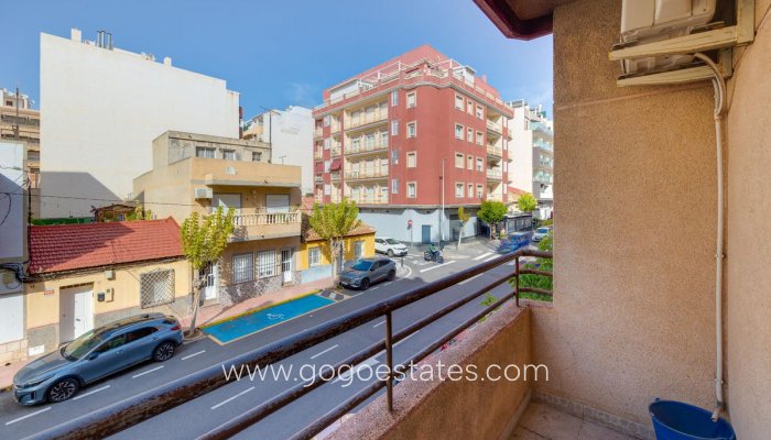 Te koop - Appartement - Appartement op de middelste verdieping - Torrevieja - Torrevieja Centro