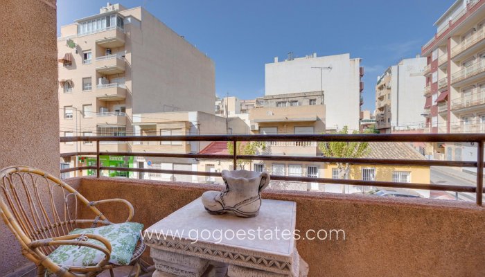 Te koop - Appartement - Appartement op de middelste verdieping - Torrevieja - Torrevieja Centro