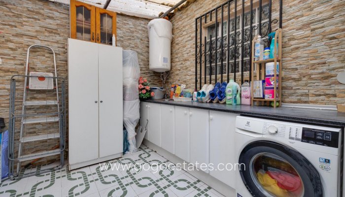 Te koop - Appartement - Appartement op de middelste verdieping - Torrevieja - Torrevieja Centro