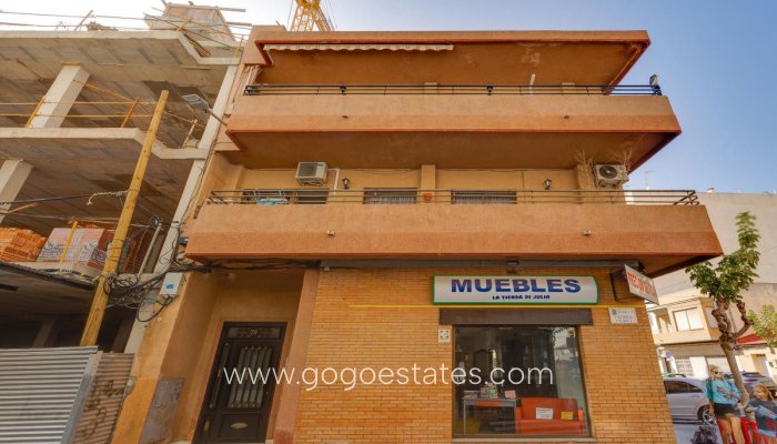 Te koop - Appartement - Appartement op de middelste verdieping - Torrevieja - Torrevieja Centro