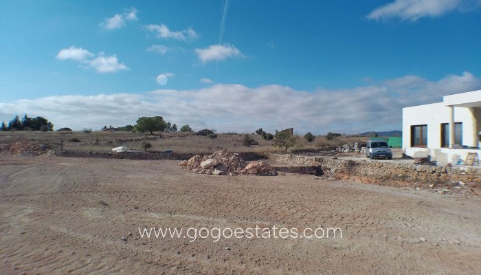 Te koop - Huis - Vrijstaande Villa - Pinoso - Pinoso Centro