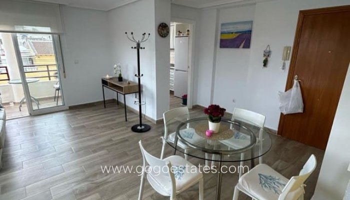 Te koop - Appartement - Appartement op de middelste verdieping - Torrevieja - Torrevieja Centro