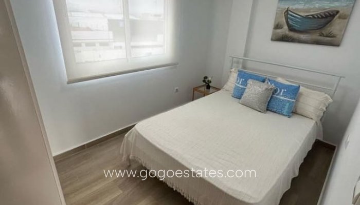 Te koop - Appartement - Appartement op de middelste verdieping - Torrevieja - Torrevieja Centro