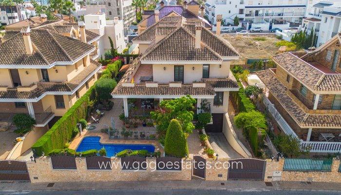 Te koop - Huis - Vrijstaande Villa - Torrevieja - La veleta