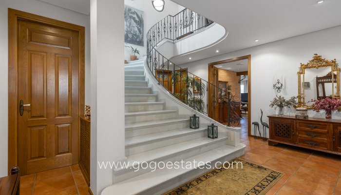 Te koop - Huis - Vrijstaande Villa - Torrevieja - La veleta