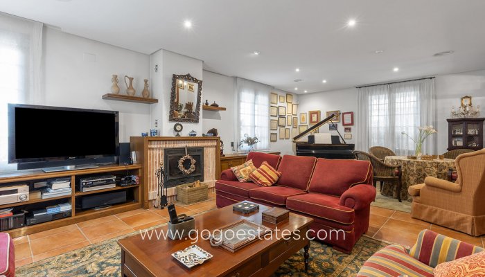 Te koop - Huis - Vrijstaande Villa - Torrevieja - La veleta