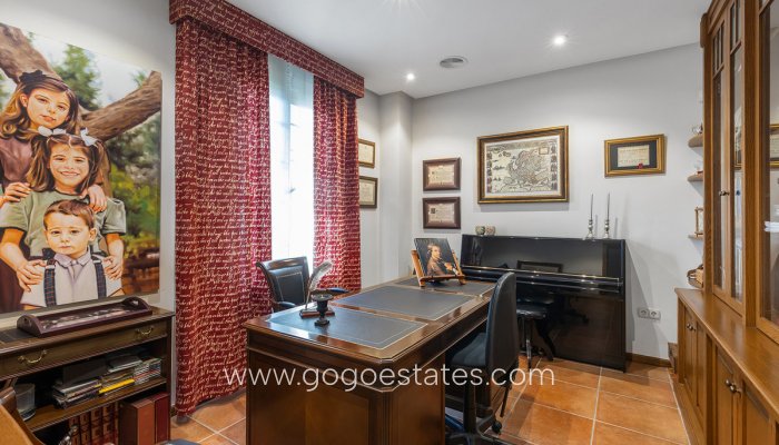 Te koop - Huis - Vrijstaande Villa - Torrevieja - La veleta