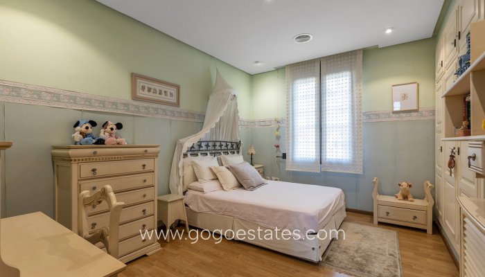 Te koop - Huis - Vrijstaande Villa - Torrevieja - La veleta