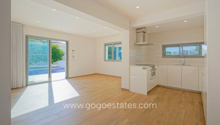 Te koop - Huis - Vrijstaande Villa - Benissa - Benissa Centro