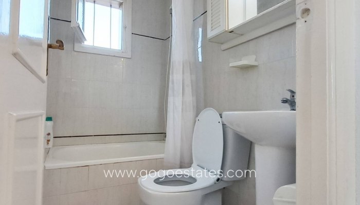 Te koop - Appartement - Appartement op de bovenste verdieping - Torrevieja - Torrevieja Centro