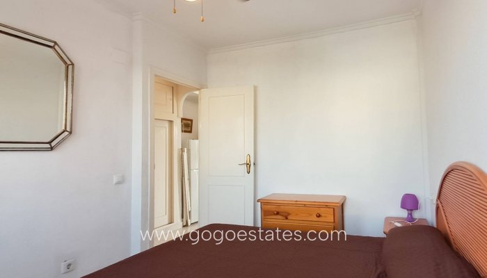 Te koop - Appartement - Appartement op de bovenste verdieping - Torrevieja - Torrevieja Centro