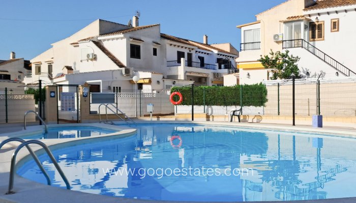 Te koop - Appartement - Appartement op de bovenste verdieping - Torrevieja - Torrevieja Centro