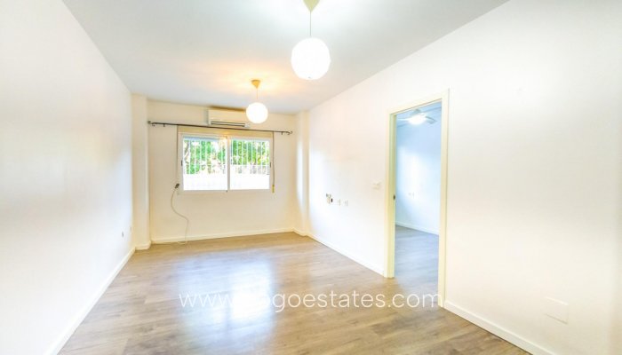 Te koop - Appartement - Begane Grond Appartement - Torrevieja - Torrevieja Centro