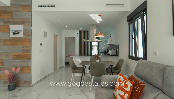 Te koop - Huis - Vrijstaande Villa - Orihuela - La Florida