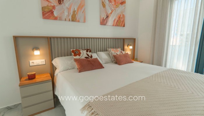 Te koop - Huis - Vrijstaande Villa - Orihuela - La Florida