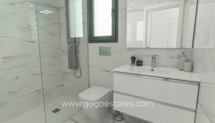 Te koop - Huis - Vrijstaande Villa - Orihuela - La Florida