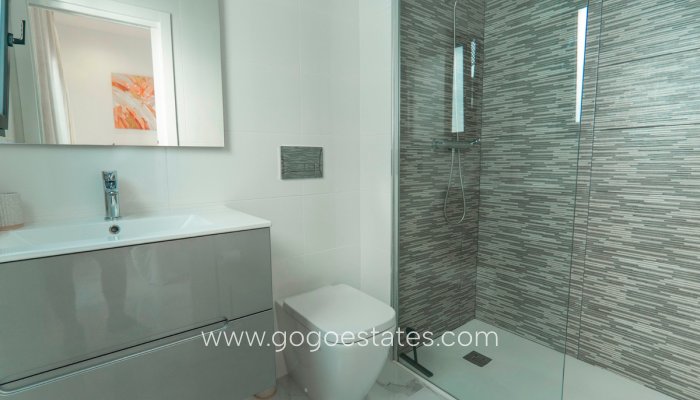 Te koop - Huis - Vrijstaande Villa - Orihuela - La Florida