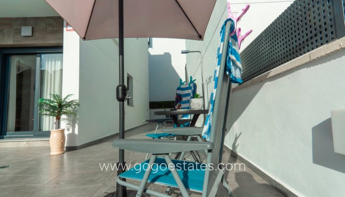 Te koop - Huis - Vrijstaande Villa - Orihuela - La Florida