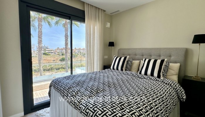 Te koop - Huis - Vrijstaande Villa - Orihuela - Lomas de Cabo Roig