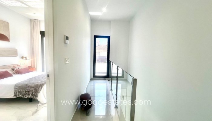 Revente - Maison - Villa Individuelle - Torrevieja - LA SIESTA