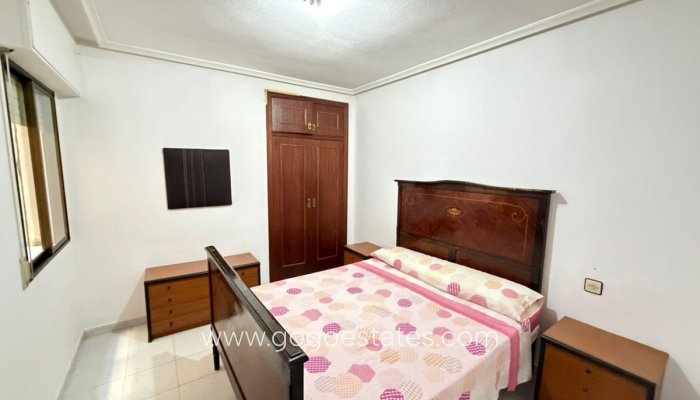 Te koop - Appartement - Appartement op de middelste verdieping - Torrevieja - Playa del Cura