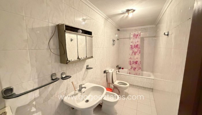 Te koop - Appartement - Appartement op de middelste verdieping - Torrevieja - Playa del Cura