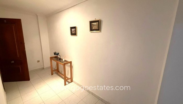 Te koop - Appartement - Appartement op de middelste verdieping - Torrevieja - Playa del Cura