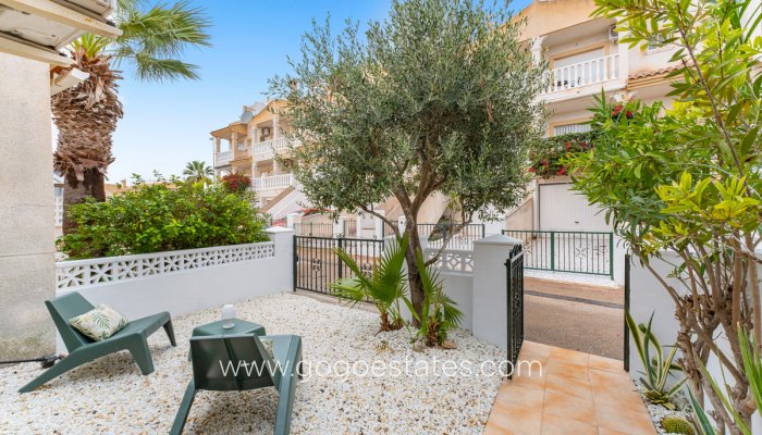 Te koop - Huis - Stadswoning - Orihuela - Villamartin
