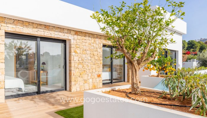 Te koop - Huis - Vrijstaande Villa - Teulada - Moraira
