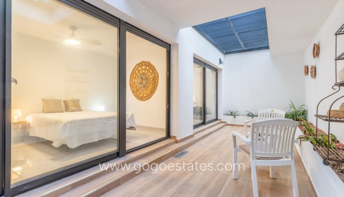 Te koop - Huis - Vrijstaande Villa - Teulada - Moraira