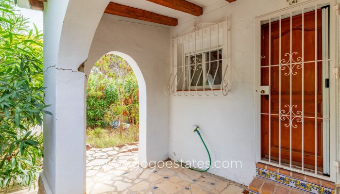 Te koop - Huis - Vrijstaande Villa - Teulada - Moraira